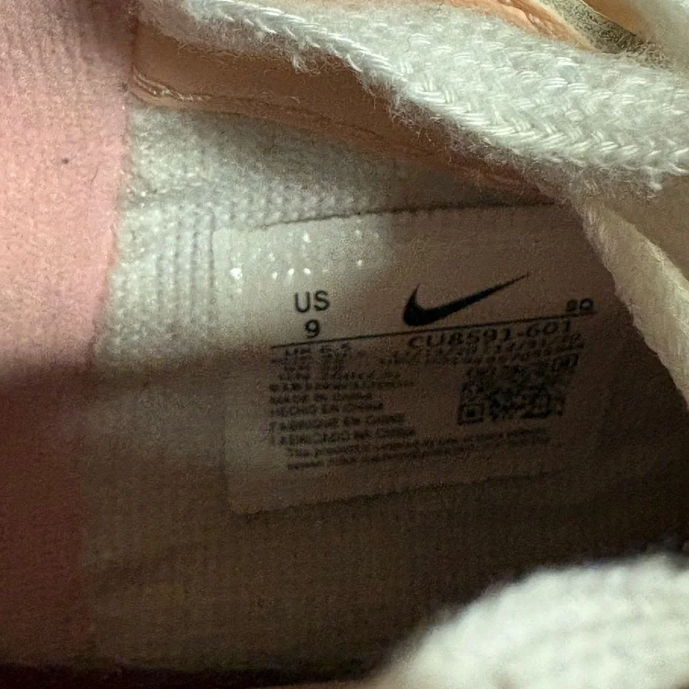 Nike Woman’s pastel Airforce 1s - Picture 6 of 6